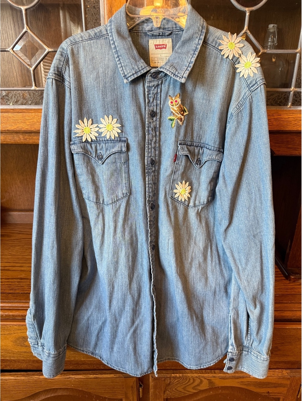Levi’s Western Shirt Size L Custom Daisy Owl Patches Suede Fringe Upcycled Boho